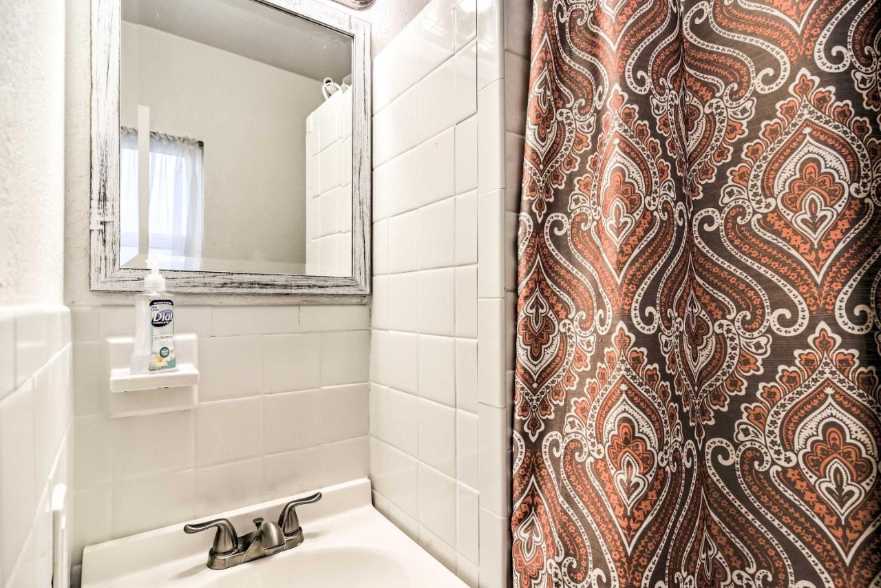 Idyllic Pass-A-Grille Studio - Walk To The Beach! St. Pete Beach Exterior photo